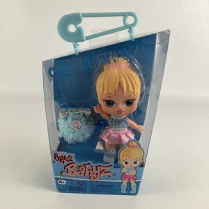 Bratz Babyz Cloe Runwayz Mini Fashion Doll Fuzzy Telephone Bottle 2024 MGA Toy